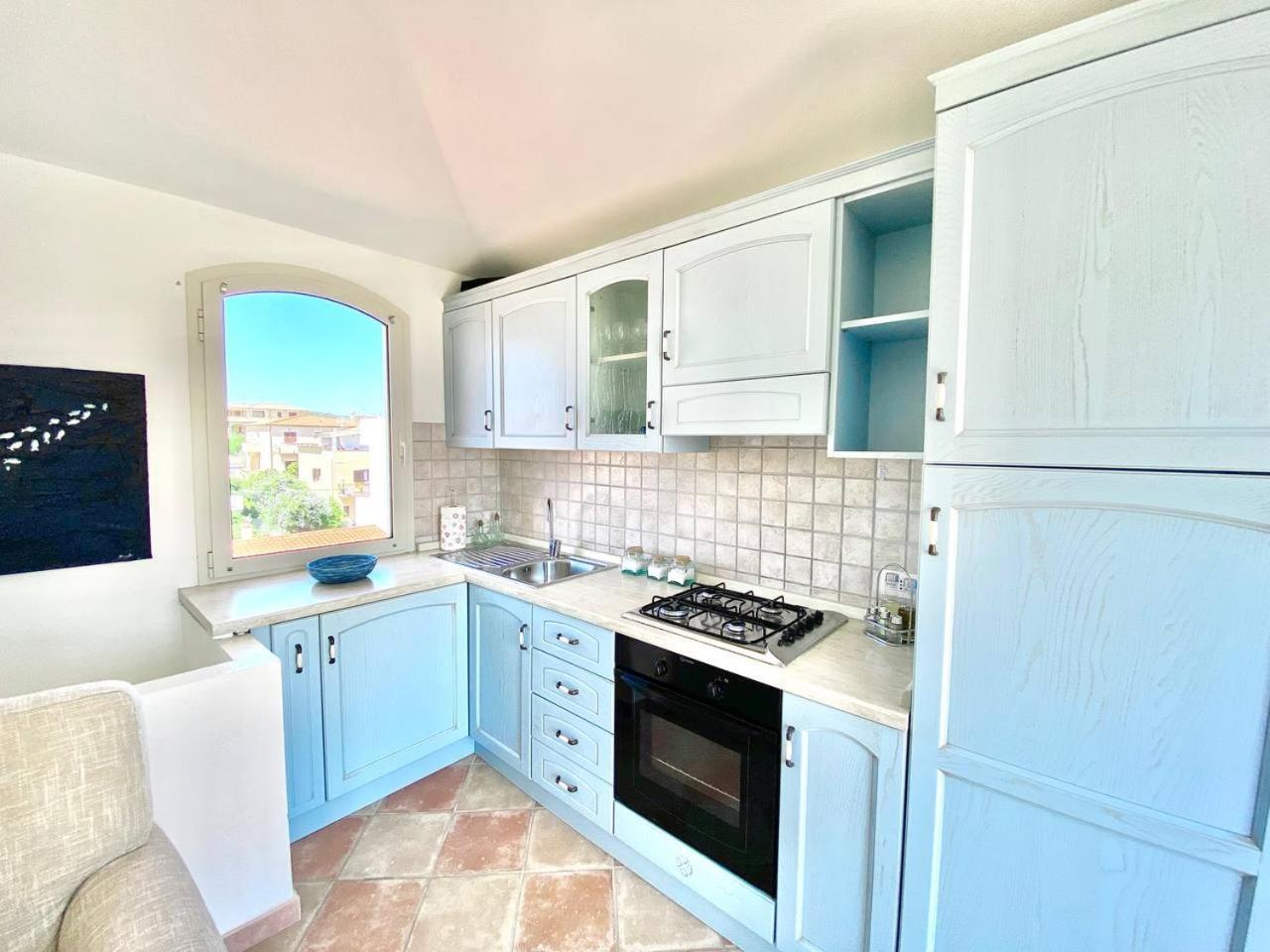 Casagliana Apartments Golfo Aranci Exterior photo